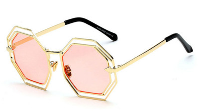 Πολύ ενδιαφέρουσα και πολύ κομψό κυρίες γυαλιά ηλίου με ενδιαφέρον τα γυαλιά