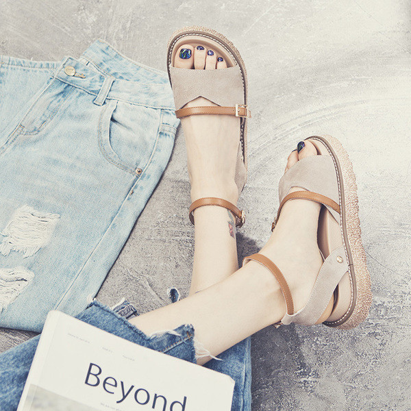 Υπερσύγχρονο σανδάλια χρωματιστή άμμο