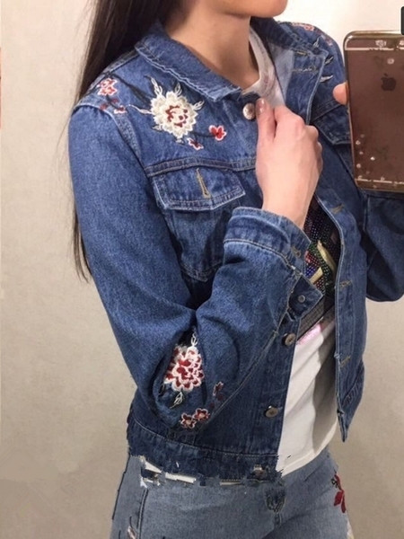 Πολύ κομψό κυρίες τζιν μπουφάν με μοναδικά κεντήματα