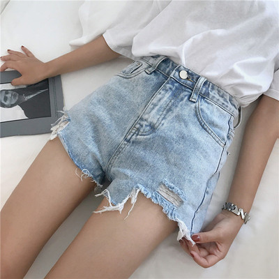 σορτς χαριτωμένο και της μόδας κυρίες με υψηλή μέση και διακόσμηση δαντέλα