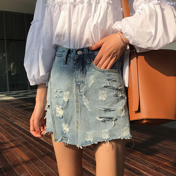 φούστα Καλοκαίρι κυρίας τράβηξε μοτίβα σε μπλε