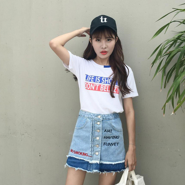 Denim σύγχρονες κυρίες φούστα με σημεία και κουμπιά σε όλο το μήκος