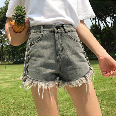 σορτς σύγχρονες γυναίκες σε γκρι χρώμα με διακόσμηση και ψιλοκομμένο