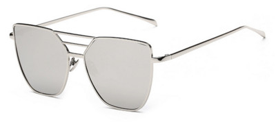 Πολύ κομψά γυαλιά για τις γυναίκες με μια ενδιαφέρουσα μορφή του γυαλιού