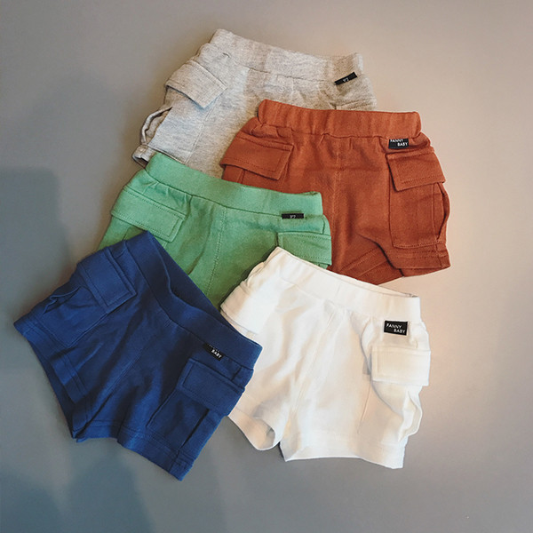 Сладки детски къси панталони за момчета с джобове в син, зелен, сив и бял цвят