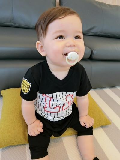 Παιδική μπλούζα για αγόρια σε μαύρο και πράσινο χρώμα με επιγραφή κατάλληλη για την καθημερινή ζωή