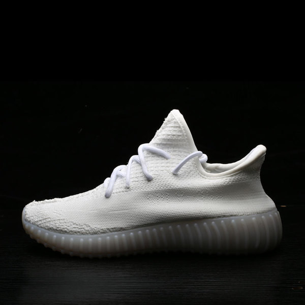 Πολύ άνετο και πολύ μοντέρνο αρσενικό αναπνέει παπούτσια