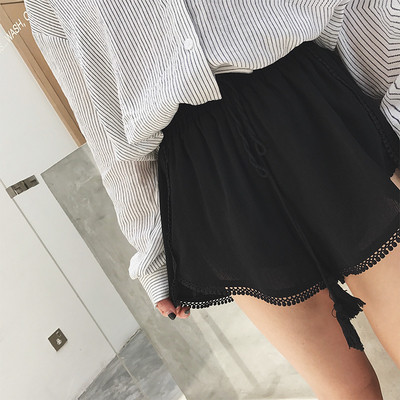 σορτς Φρέσκα καλοκαίρι γυναικών σε μαύρο και άσπρο