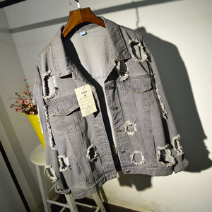 Уникално дамско дънково яке в разкъсани мотиви - 2 модела