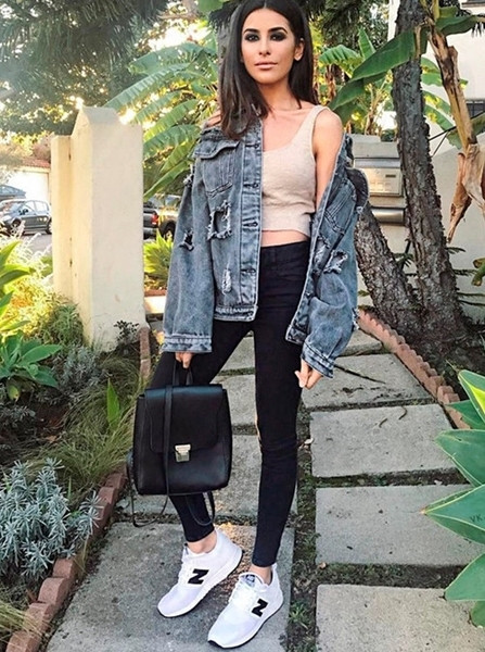 Уникално дамско дънково яке в разкъсани мотиви - 2 модела