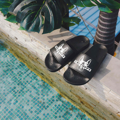 Παντόφλες σε μαύρο και άσπρο, εικόνα - τα δύο φύλα