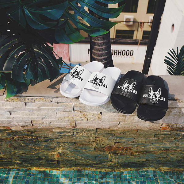 Παντόφλες σε μαύρο και άσπρο, εικόνα - τα δύο φύλα