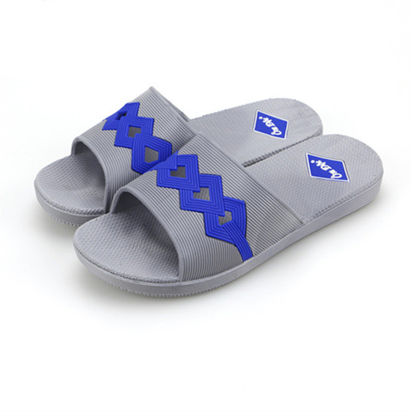 Мъжки гумени чехли в няколко цвята, подходящи за ежедневие