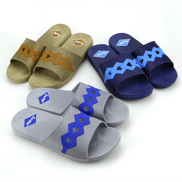 Мъжки гумени чехли в няколко цвята, подходящи за ежедневие