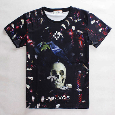 Ενδιαφέρουσες καμουφλάζ των νέων T-shirts με ενδιαφέρον floral, Emoticons και άλλες σχετικές εκτυπώσεις 3D μοντέλο της «μπουκάλι