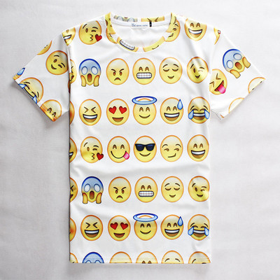 Ενδιαφέρουσες καμουφλάζ των νέων T-shirts με ενδιαφέρον floral, Emoticons και άλλες σχετικές εκτυπώσεις 3D μοντέλο της «μπουκάλι