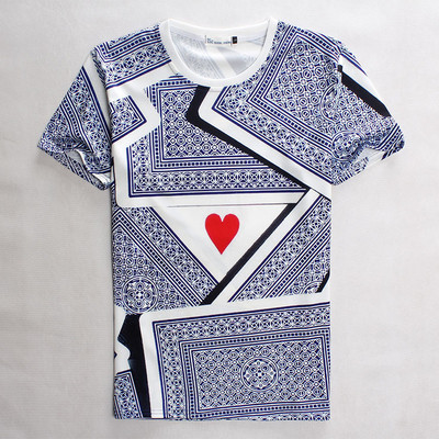 Ενδιαφέρουσες καμουφλάζ των νέων T-shirts με ενδιαφέρον floral, Emoticons και άλλες σχετικές εκτυπώσεις 3D μοντέλο της «μπουκάλι