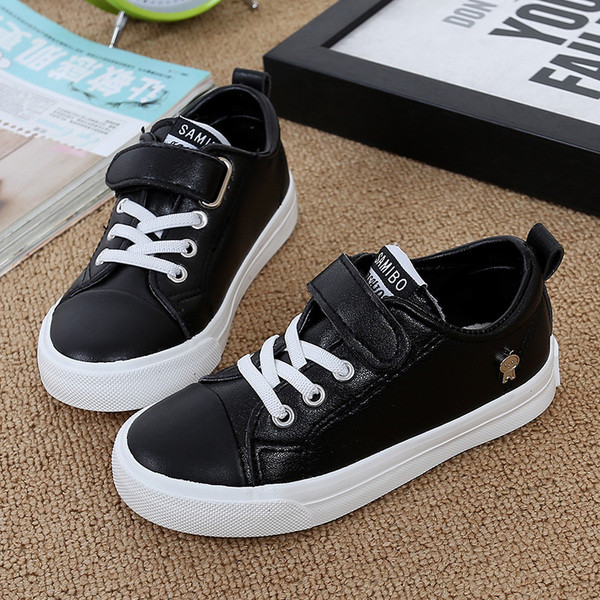 Детски сладки маратонки с лепенки в розов, бял и черен цвят - унисекс