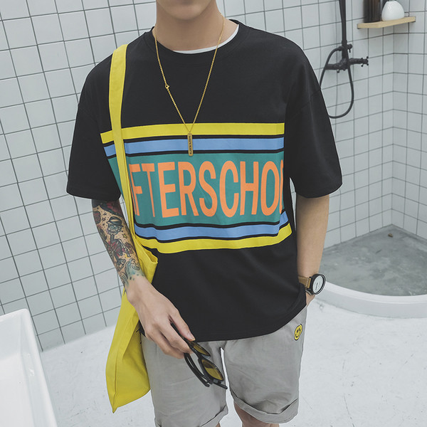 Ανδρών casual t-shirt σε μαύρο και άσπρο με ετικέτα χρώμα