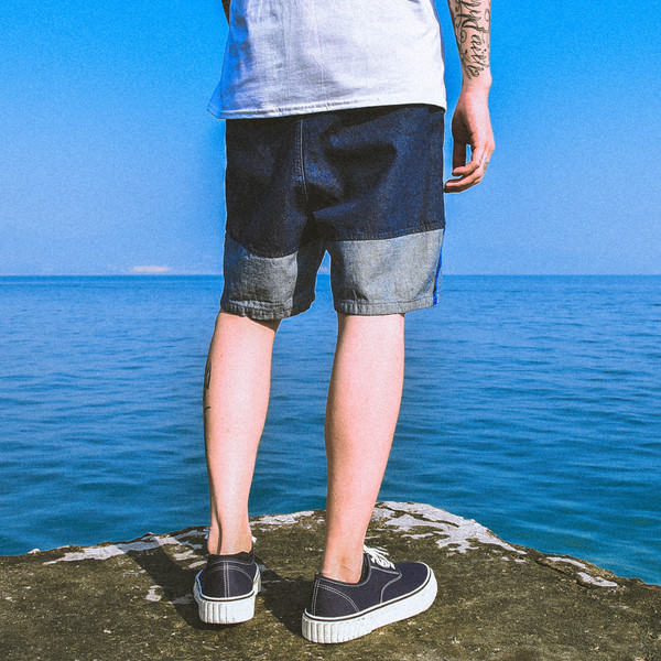 σορτς περιστασιακή ανδρών σε μαύρο και μπλε