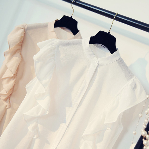 Κυρίες καλοκαίρι πουκάμισο χωρίς μανίκια σε μπεζ και μαύρο