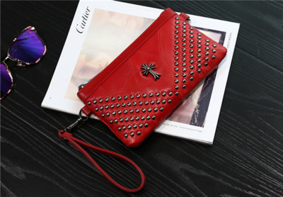 Интересен дамски клъч с метални нитове за украса - 3 модела