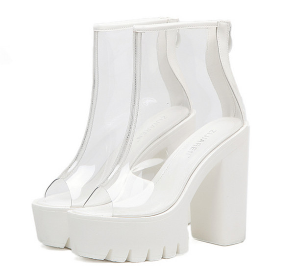 Μοναδική γυναικεία σανδάλια με διαφανή κορυφή και ψηλά τακούνια