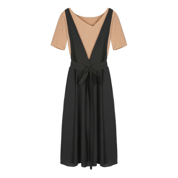 Κομψό κυρίες μακρύ φόρεμα με βυθίζει λαιμόκοψη μαύρο T-shirt +