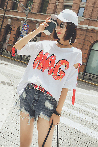 Κομψό κυρίες μπλούζα με 3/4 μανίκια στο φως, το χρώμα nadisi