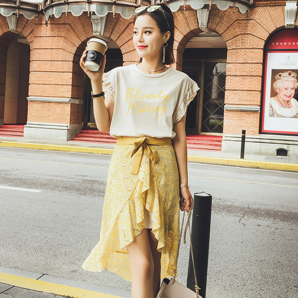 Ενδιαφέρουσες κυρίες φόρεμα με ασύμμετρο μήκος κατάλληλο για καθημερινή + σεξ