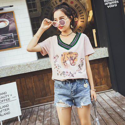 Οι γυναίκες t, κατάλληλο για καθημερινή με ένα V-λαιμός