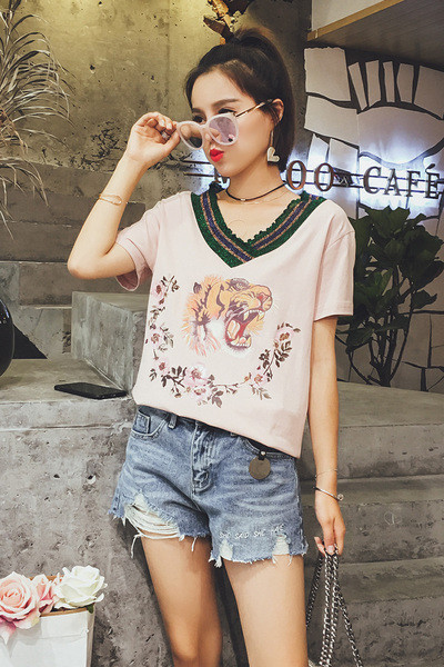 Οι γυναίκες t, κατάλληλο για καθημερινή με ένα V-λαιμός