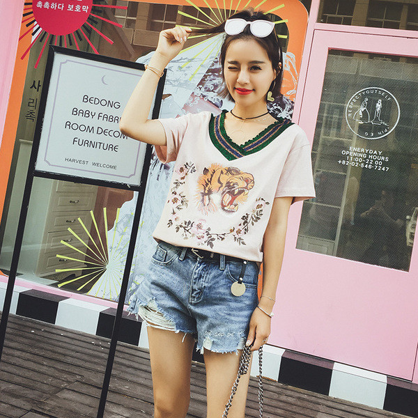 Οι γυναίκες t, κατάλληλο για καθημερινή με ένα V-λαιμός