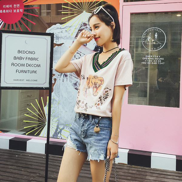 Οι γυναίκες t, κατάλληλο για καθημερινή με ένα V-λαιμός