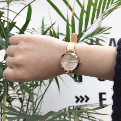 Γυναικείο μεταλλικό ρολόι σε χρυσό και ασημί χρώμα