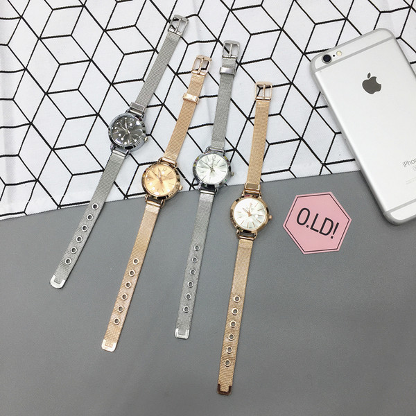 Γυναικείο μεταλλικό ρολόι σε χρυσό και ασημί χρώμα