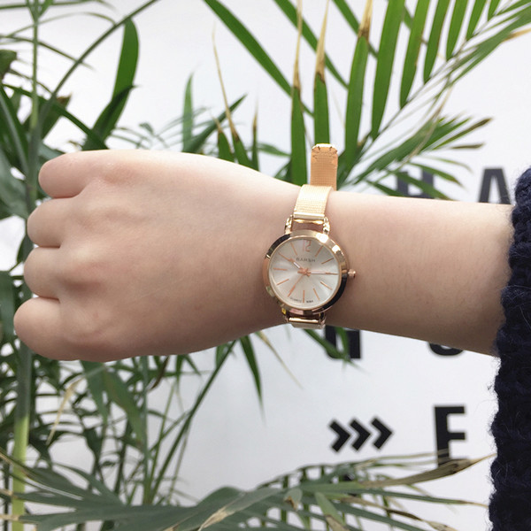 Γυναικείο μεταλλικό ρολόι σε χρυσό και ασημί χρώμα