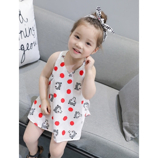 Γλυκό Τα παιδιά ντύνονται για τα κορίτσια σε λευκό με χρωματιστό διάκοσμο