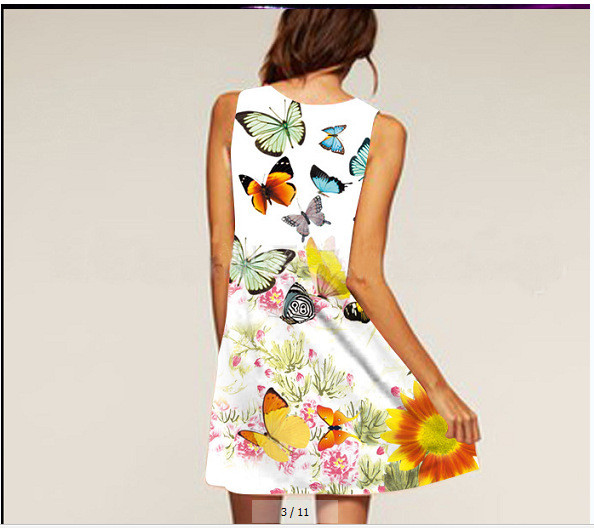 Свежа лятна дамска къса рокличка с принт на шарени пеперудки