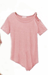 Casual κυρίες μπλουζάκι με ασύμμετρο μήκος και γυμνός ώμο