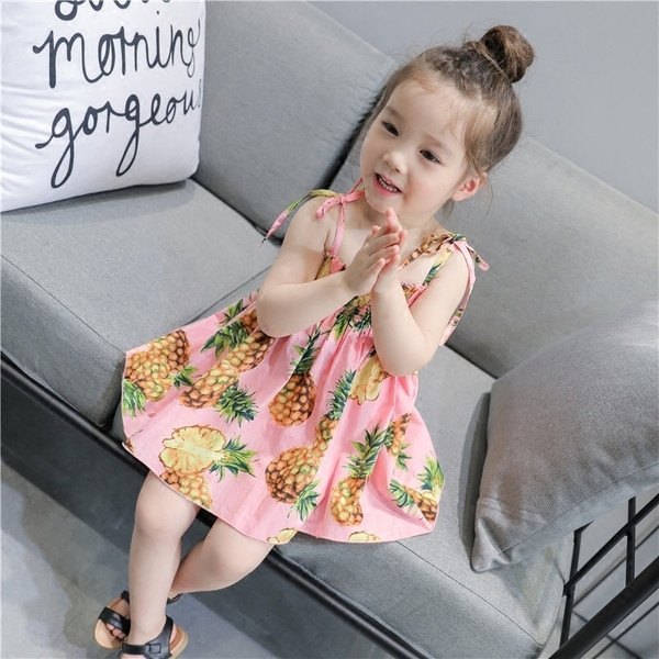 Καλοκαίρι φόρεμα για κορίτσια σε ροζ διακοσμημένη με λουλούδια