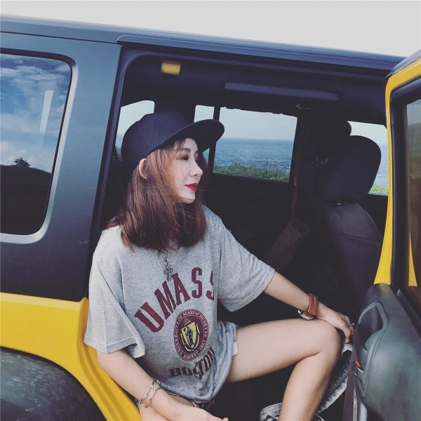 Μοναδικό κυρίες Ζακέτα σε γκρι χρώμα με 3/4 μανίκια