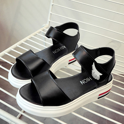 Καθημερινά κυρίες σανδάλια σε μαύρο και λευκό δέρμα μπαλώματα