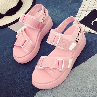 Γλυκό κυρίες σανδάλια με άνετη πλατφόρμα σε ροζ, μαύρο και άσπρο