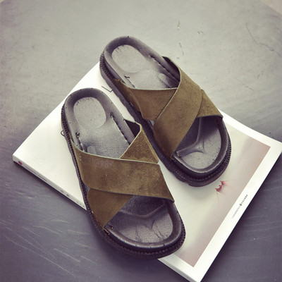 Casual γυναικείες παντόφλες σε δύο μοντέλα - μαύρο, κόκκινο και πράσινο χρώμα