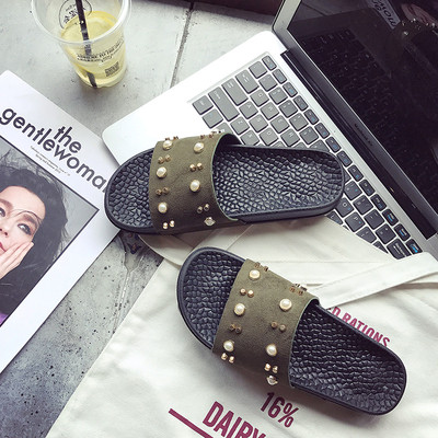 Περιστασιακές Γυναικείες καουτσούκ παντόφλες με διακόσμηση σφαιριδίων