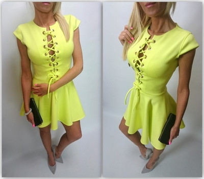 Πολύ σέξι κυρίες κοντό φόρεμα με ενδιαφέρουσες συνδέσεις στην κορυφή γύρω από το λαιμό - 4 χρώματα