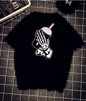 Casual κορυφές εικόνα σε μαύρο και άσπρο