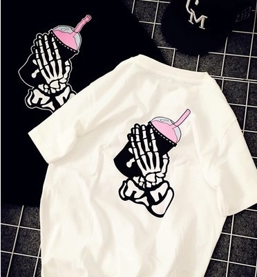 Casual κορυφές εικόνα σε μαύρο και άσπρο