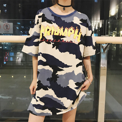 Κομψό κυρίες Ζακέτα με μια επιγραφή στο ελεύθερο